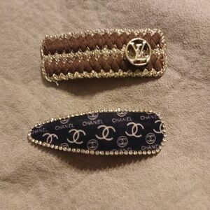 Bundle Of Homemade Fashion Hair Clips.